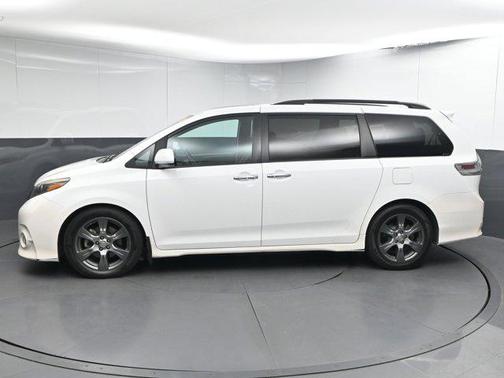 2017 Toyota Sienna L