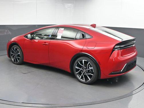 2025 Toyota Prius Plug-In Hybrid XSE