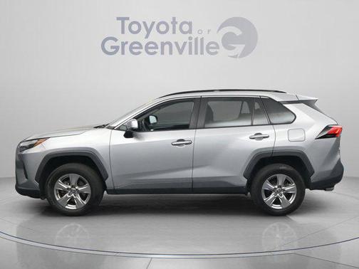 Silver Sky Metallic 2022 Toyota RAV4 XLE