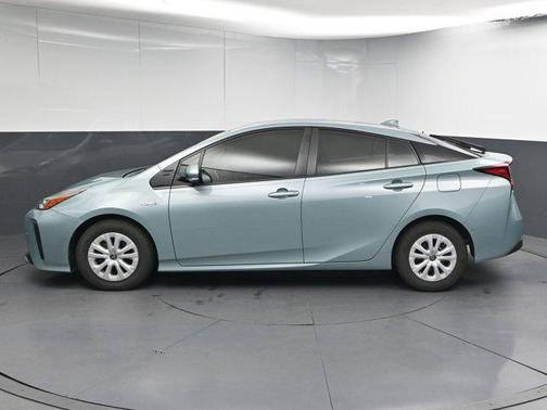 2019 Toyota Prius L
