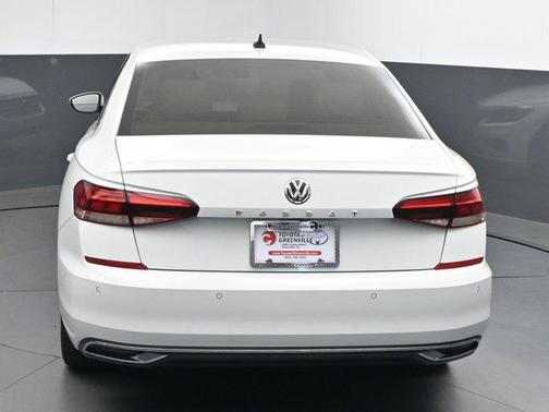 2020 Volkswagen Passat 2.0T SE