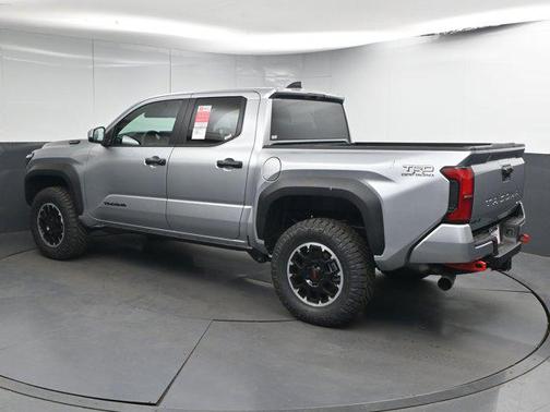 2026 Toyota Tacoma Hybrid TRD Off Road