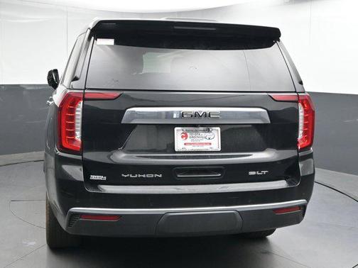 2022 GMC Yukon SLT