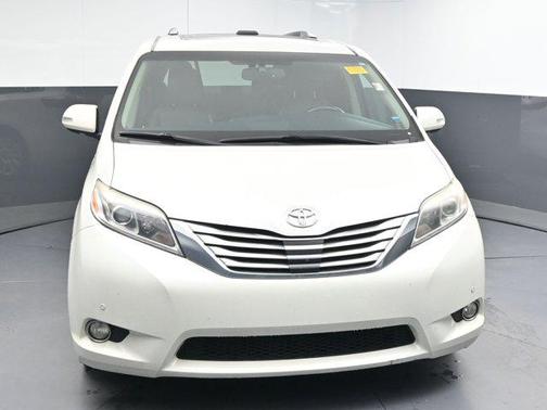 2017 Toyota Sienna Limited Premium