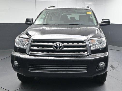 2017 Toyota Sequoia SR5