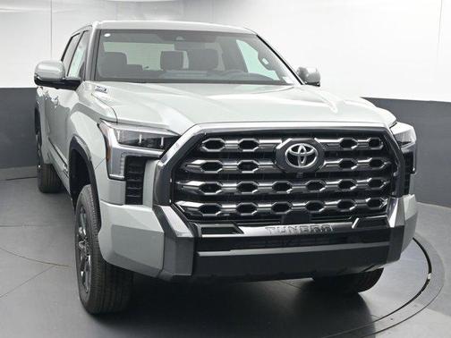 2026 Toyota Tundra Hybrid Platinum