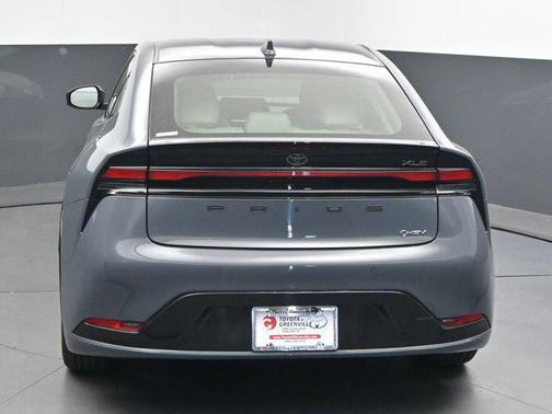 2024 Toyota Prius XLE