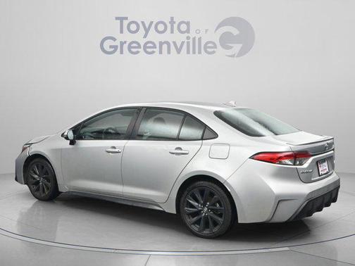 Classic Silver Metallic 2024 Toyota Corolla SE