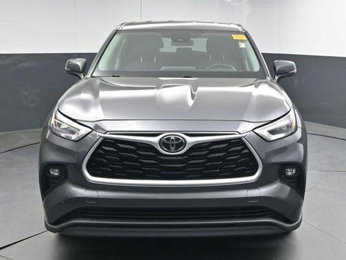 Magnetic Gray Metallic 2020 Toyota Highlander L