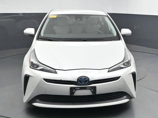 2022 Toyota Prius LE