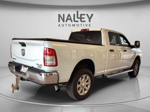 Bright White Clearcoat 2023 RAM 2500 Big Horn Crew Cab 4x4 6'4' Box