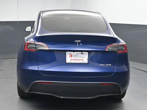 2024 Tesla Model Y Long Range Dual Motor All-Wheel Drive