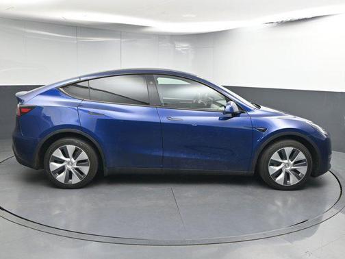 2024 Tesla Model Y Long Range Dual Motor All-Wheel Drive