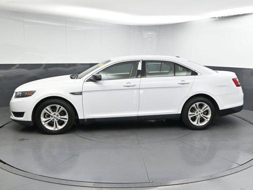 2019 Ford Taurus SE