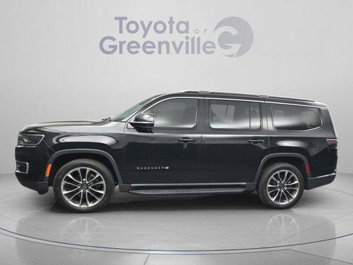 Diamond Black Crystal Pearlcoat 2022 Jeep Wagoneer Series II 4x2