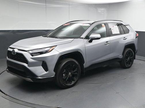 2025 Toyota RAV4 Hybrid SE