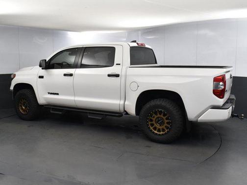 Super White 2020 Toyota Tundra SR5