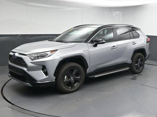 2021 Toyota RAV4 Hybrid SE