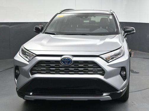2021 Toyota RAV4 Hybrid SE