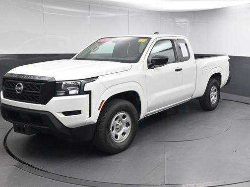 2024 Nissan Frontier S