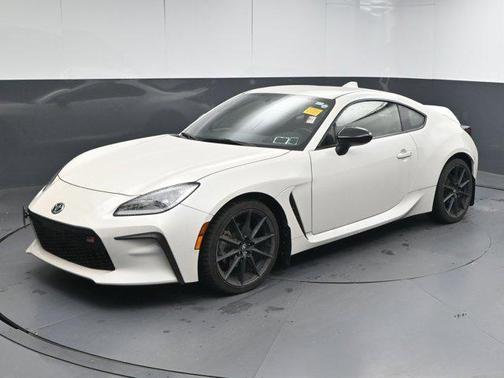 2024 Toyota GR86 Premium