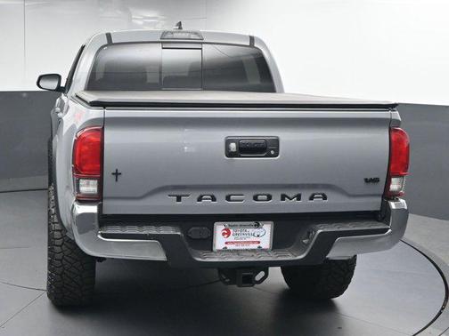Cement 2019 Toyota Tacoma TRD Off Road