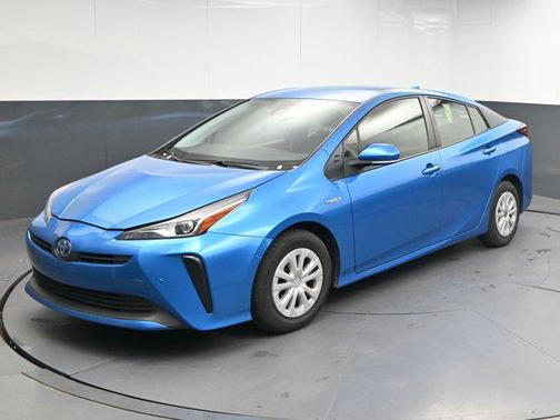 2022 Toyota Prius L