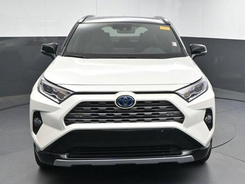 2021 Toyota RAV4 Hybrid SE