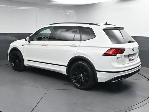 2021 Volkswagen Tiguan 2.0T SE R-Line Black