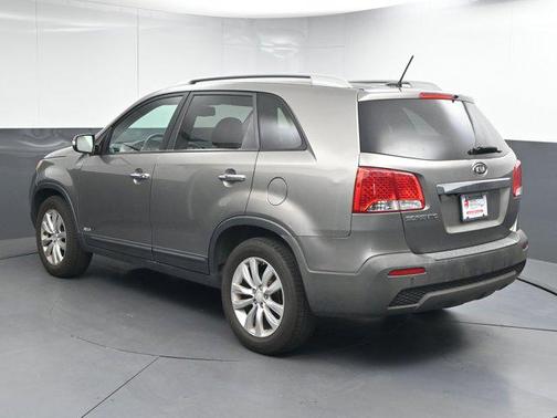 2011 Kia Sorento LX