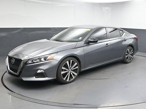 2020 Nissan Altima SR FWD