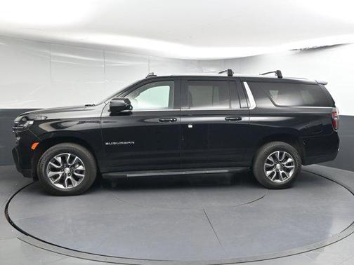 2022 Chevrolet Suburban LT