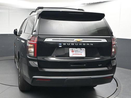 2022 Chevrolet Suburban LT