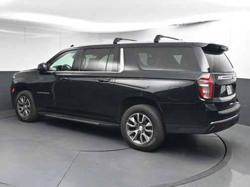 2022 Chevrolet Suburban LT