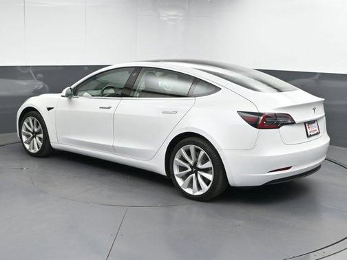2019 Tesla Model 3 Mid Range