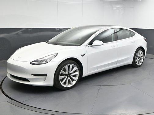 2019 Tesla Model 3 Mid Range