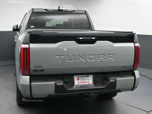 2025 Toyota Tundra Hybrid Platinum
