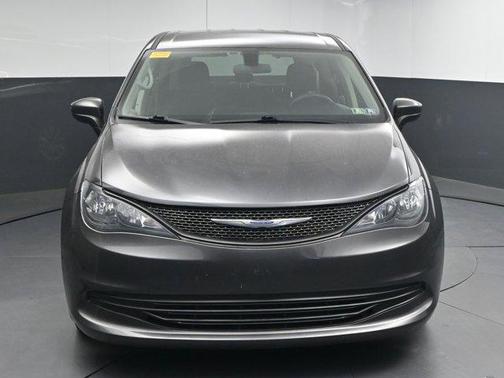 2020 Chrysler Voyager L