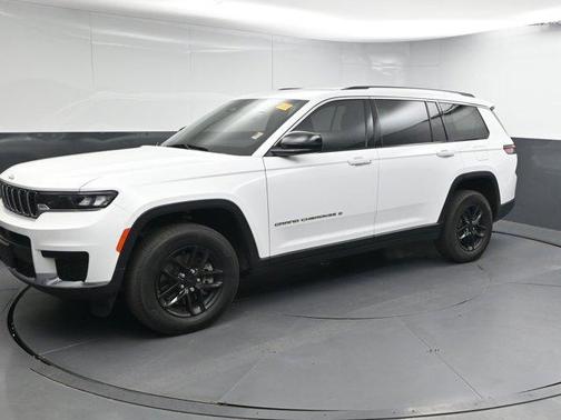 2022 Jeep Grand Cherokee L Laredo