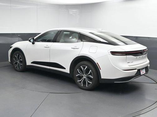 2024 Toyota Crown XLE