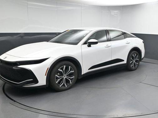 2024 Toyota Crown XLE