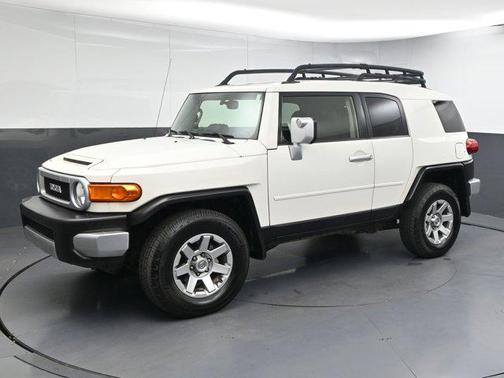 2014 Toyota FJ Cruiser Base