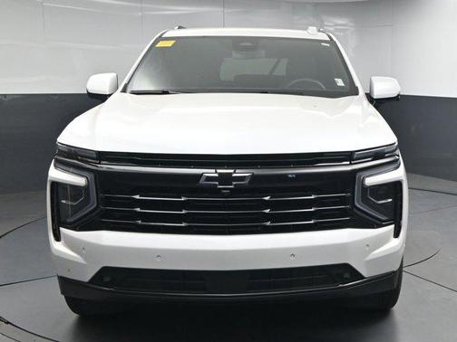 Iridescent Pearl Tricoat 2025 Chevrolet Tahoe 4WD RST