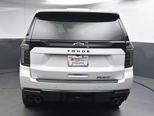 Iridescent Pearl Tricoat 2025 Chevrolet Tahoe 4WD RST