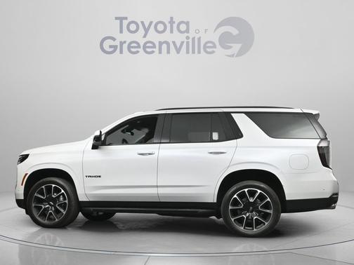 Iridescent Pearl Tricoat 2025 Chevrolet Tahoe 4WD RST