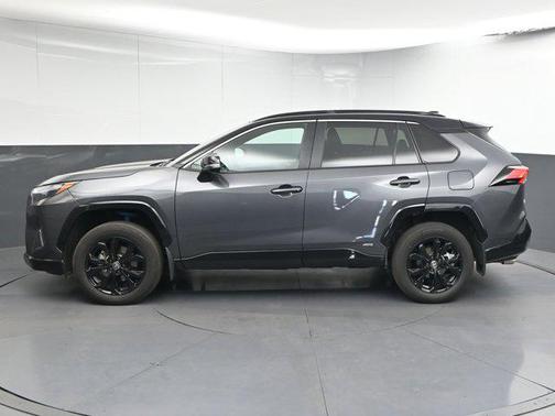 2024 Toyota RAV4 Hybrid SE