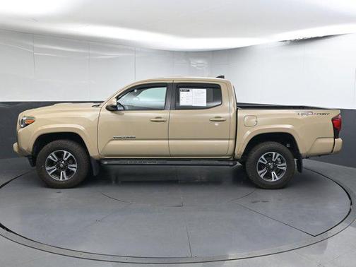 2018 Toyota Tacoma TRD Sport