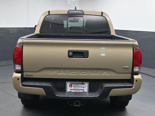 2018 Toyota Tacoma TRD Sport