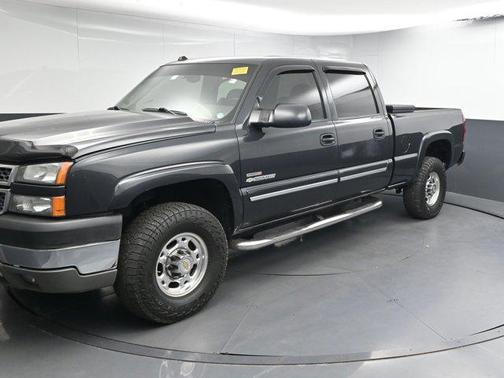 2005 Chevrolet Silverado 2500 LS H/D Crew Cab