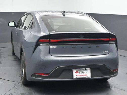 2025 Toyota Prius LE